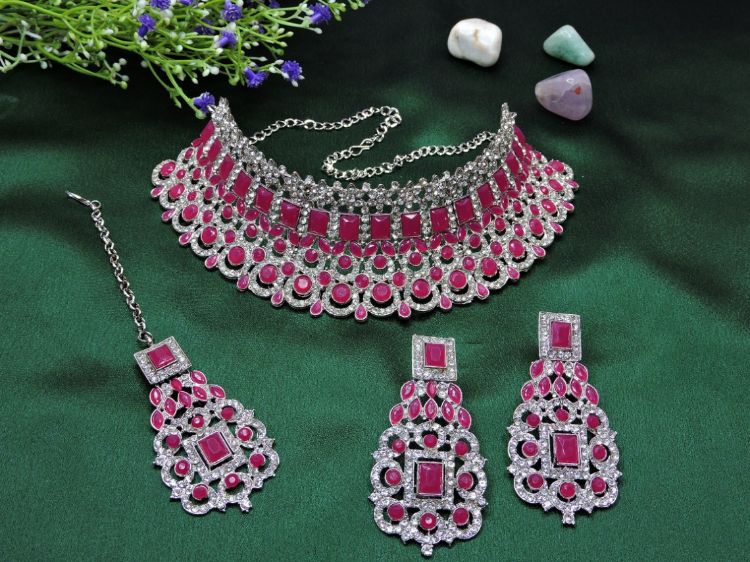 Picture of Alluring Alloy Necklace