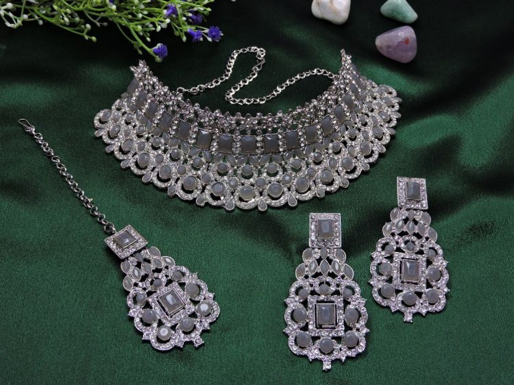Picture of Pretty Alloy Grey Necklace