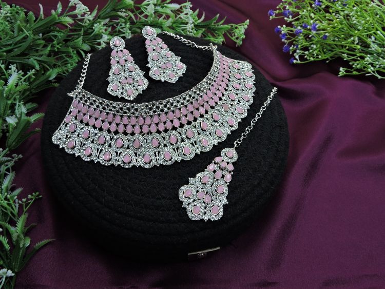 Picture of Enticing Alloy Pink Necklace