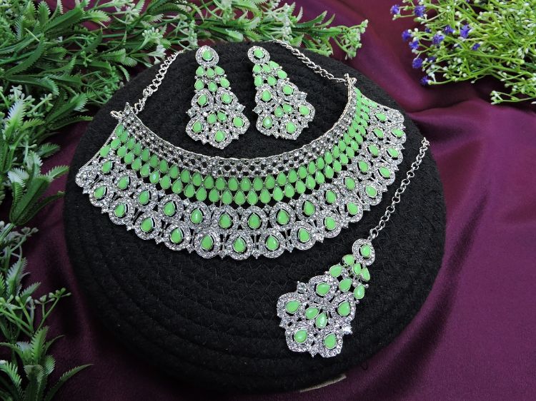 Picture of Ravishing Alloy Necklace