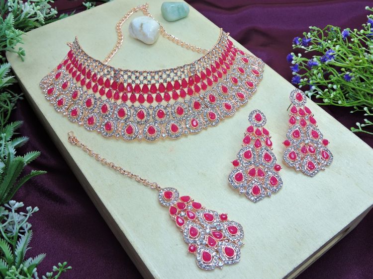 Picture of Superb Alloy Necklace