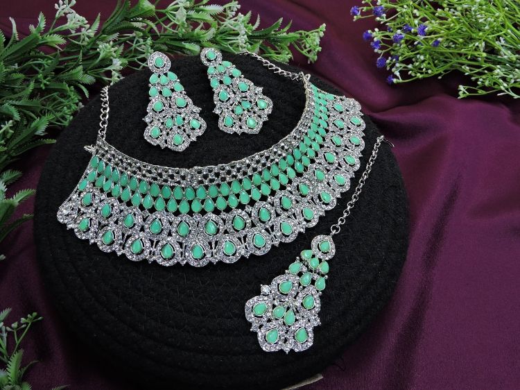 Picture of Pleasing Alloy Necklace