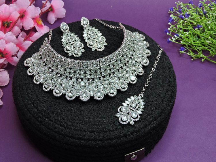 Picture of Ideal Alloy Necklace