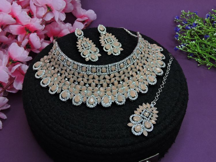 Picture of Alluring Alloy Necklace
