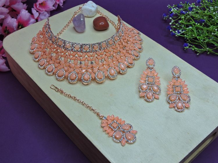 Picture of Beautiful Alloy Necklace