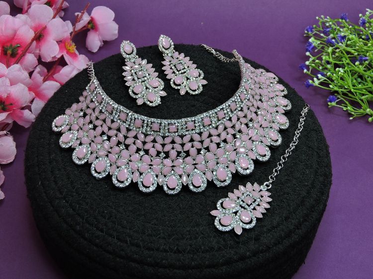 Picture of Sightly Alloy Pink Necklace