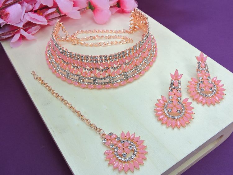 Picture of Superb Alloy Necklace