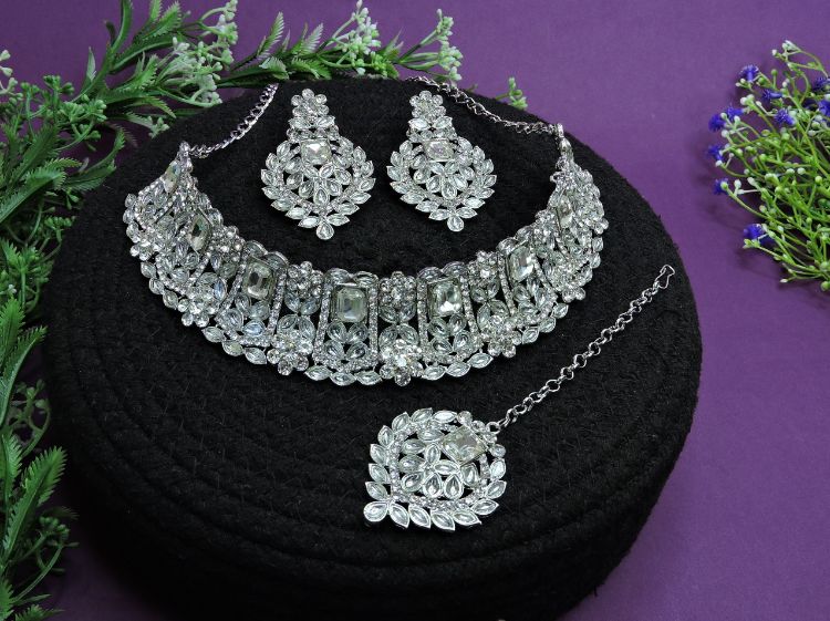 Picture of Exquisite Alloy Necklace