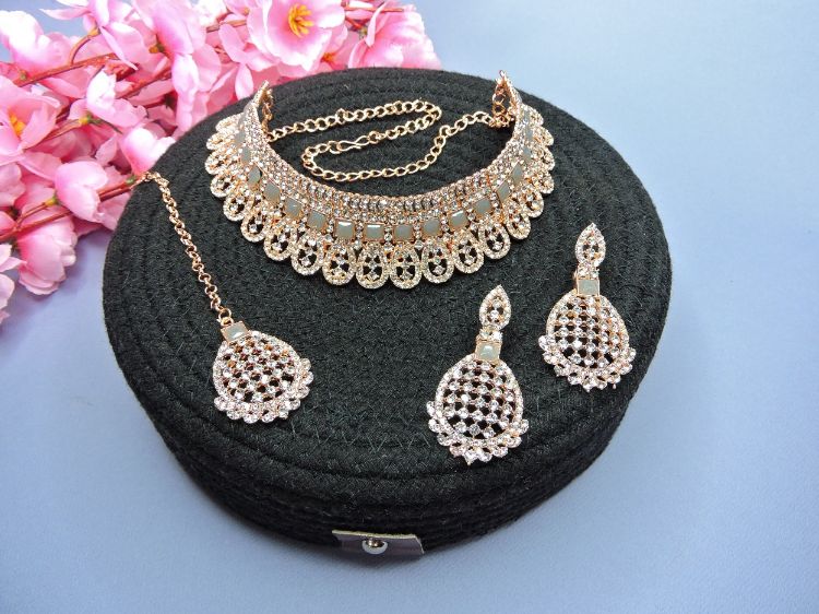 Picture of Ravishing Designer American Diamond Necklace