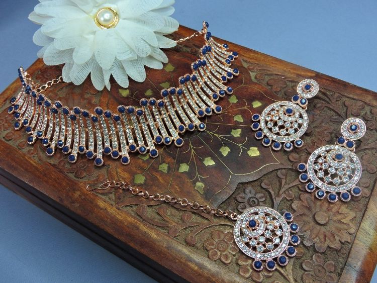 Picture of Well Formed Designer American Diamond Necklace