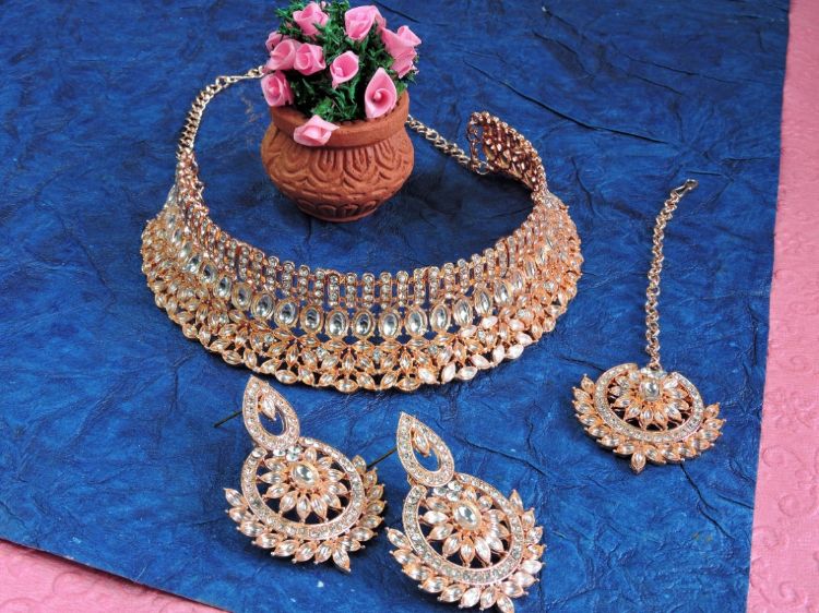 Picture of Alluring Designer American Diamond Necklace