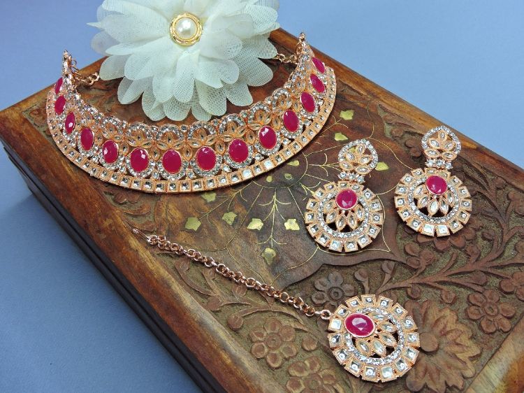 Picture of Pretty Designer American Diamond Necklace