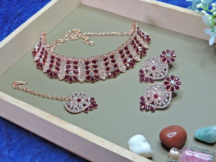 Picture of Good Looking Designer American Diamond Necklace