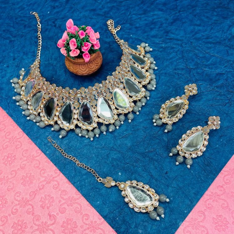 Picture of Good Looking Designer American Diamond Necklace