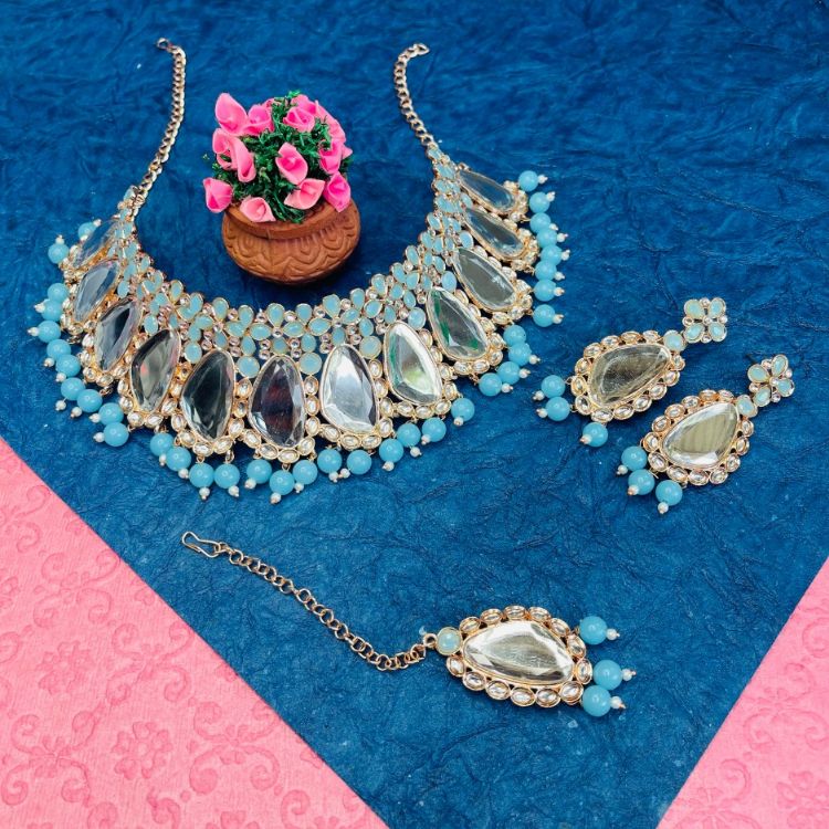 Picture of Good Looking Designer American Diamond Necklace