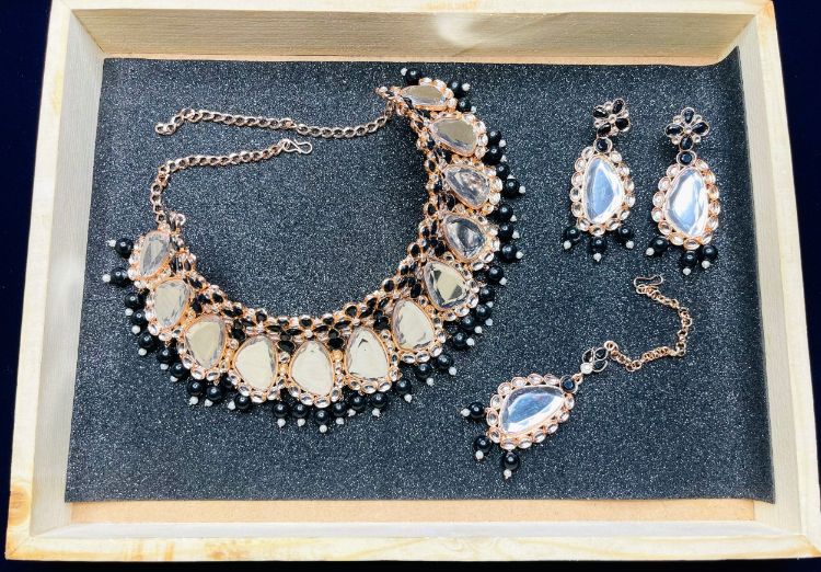 Picture of Marvelous Designer American Diamond Necklace