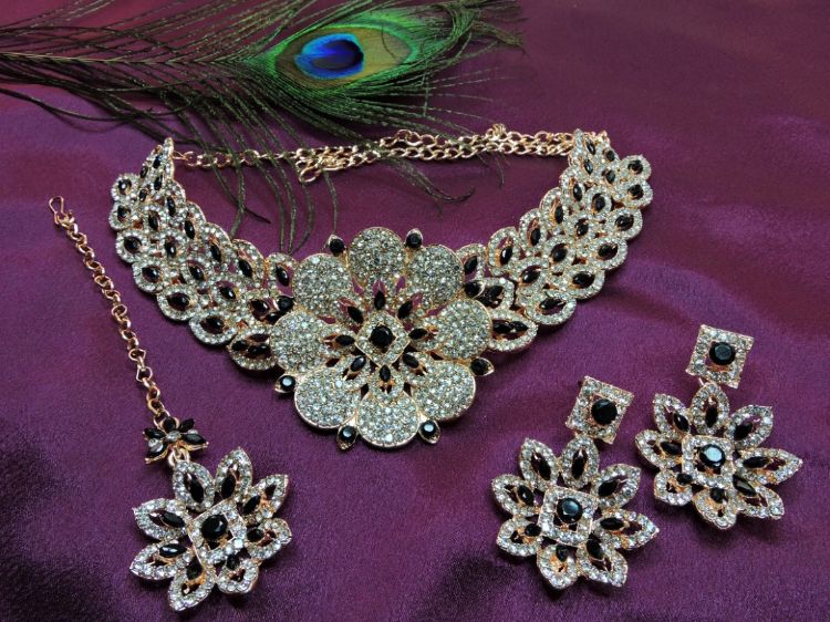 Picture of Sightly Designer American Diamond Necklace