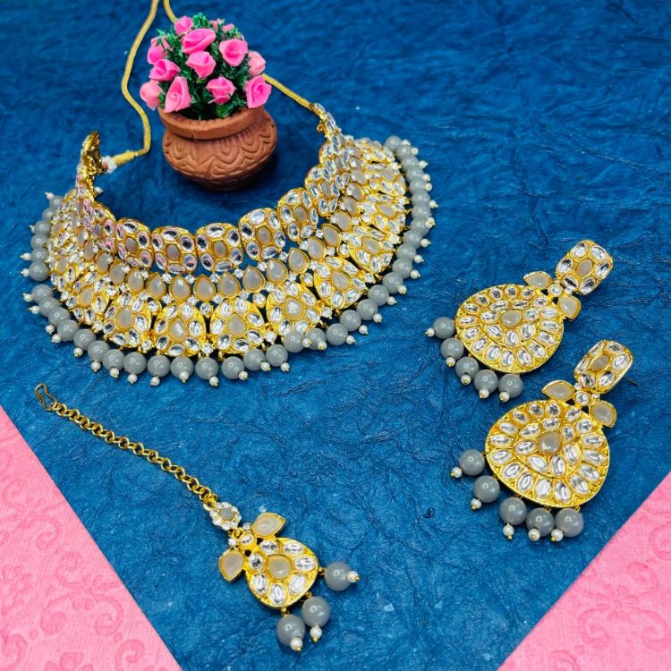 Picture of Marvelous Designer American Diamond Grey Necklace