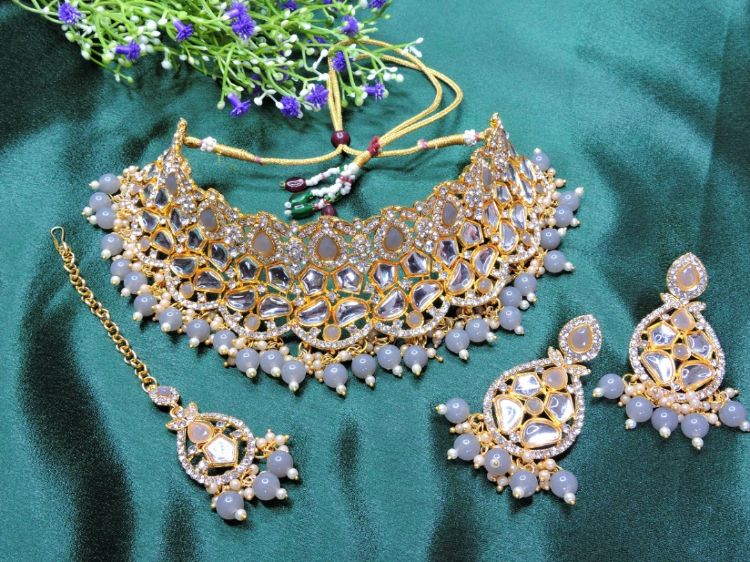 Picture of Charming Designer American Diamond Grey Necklace