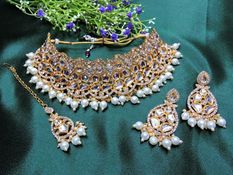 Picture of Statuesque Designer American Diamond Necklace