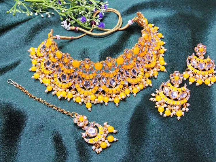 Picture of Enticing Designer American Diamond Yellow Necklace