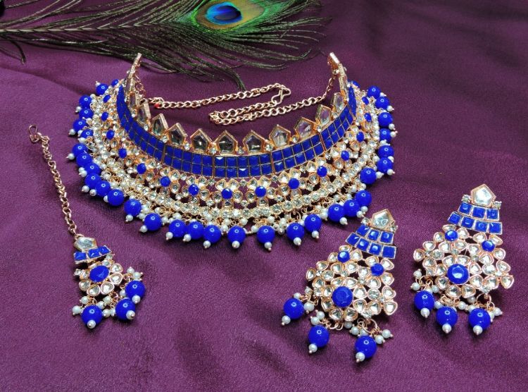 Picture of Good Looking Designer American Diamond Necklace