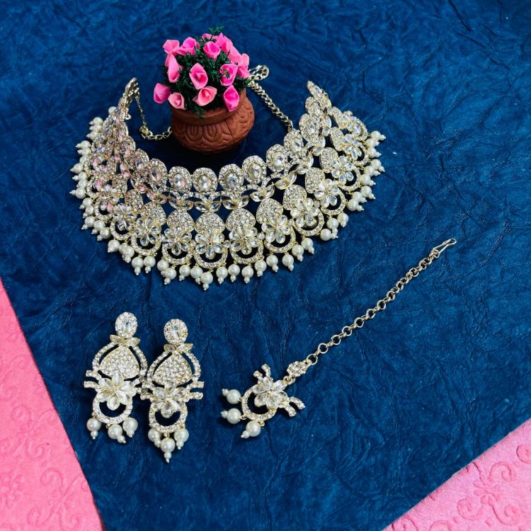 Picture of Alluring Designer American Diamond Necklace