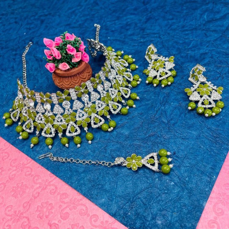 Picture of Comely Designer American Diamond Necklace