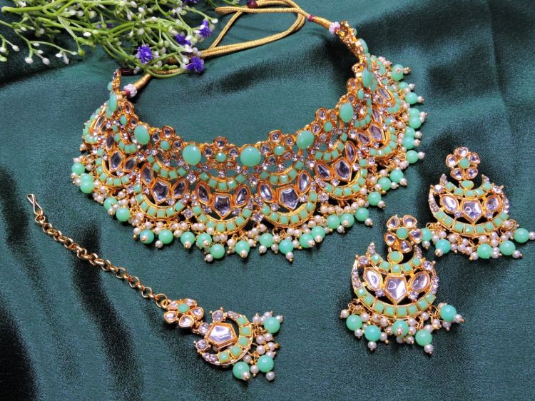 Picture of Good Looking Designer American Diamond Necklace