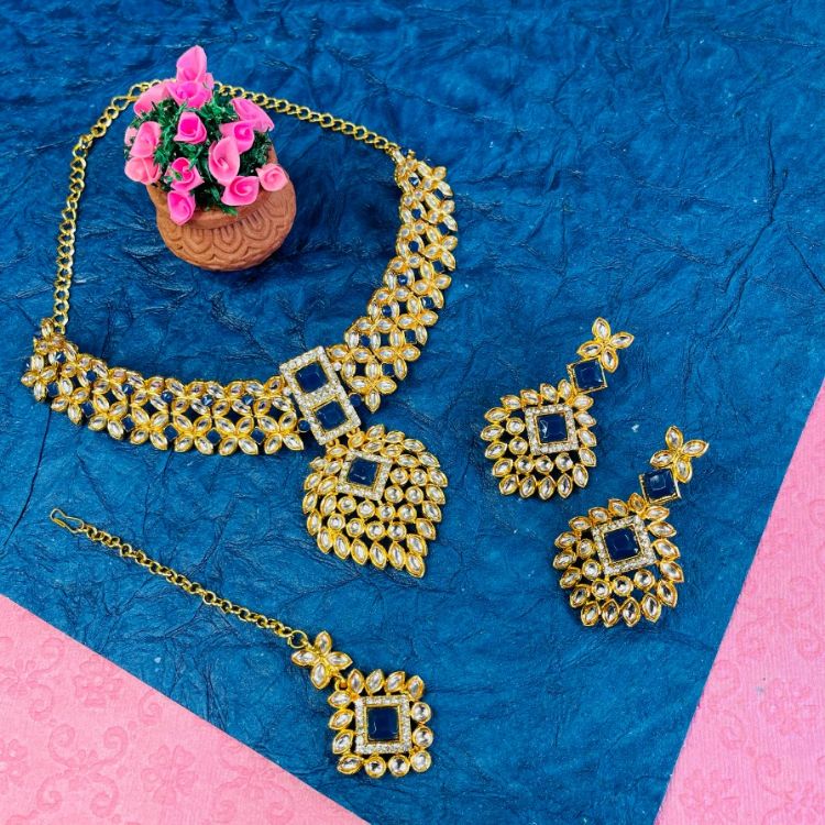 Picture of Enticing Designer American Diamond Necklace