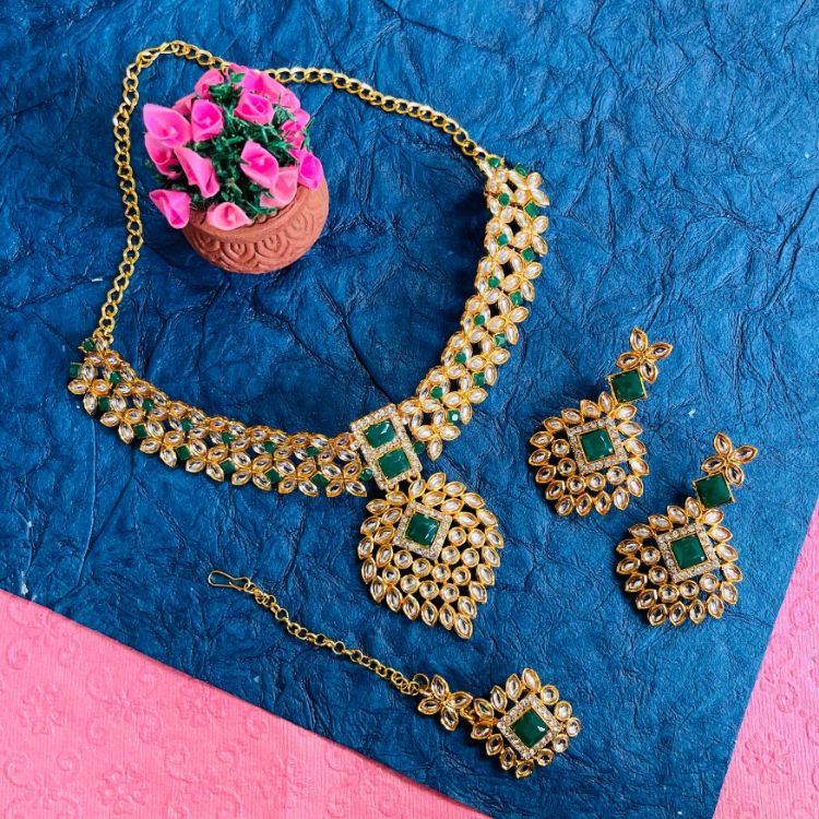 Picture of Ravishing Designer American Diamond Green Necklace