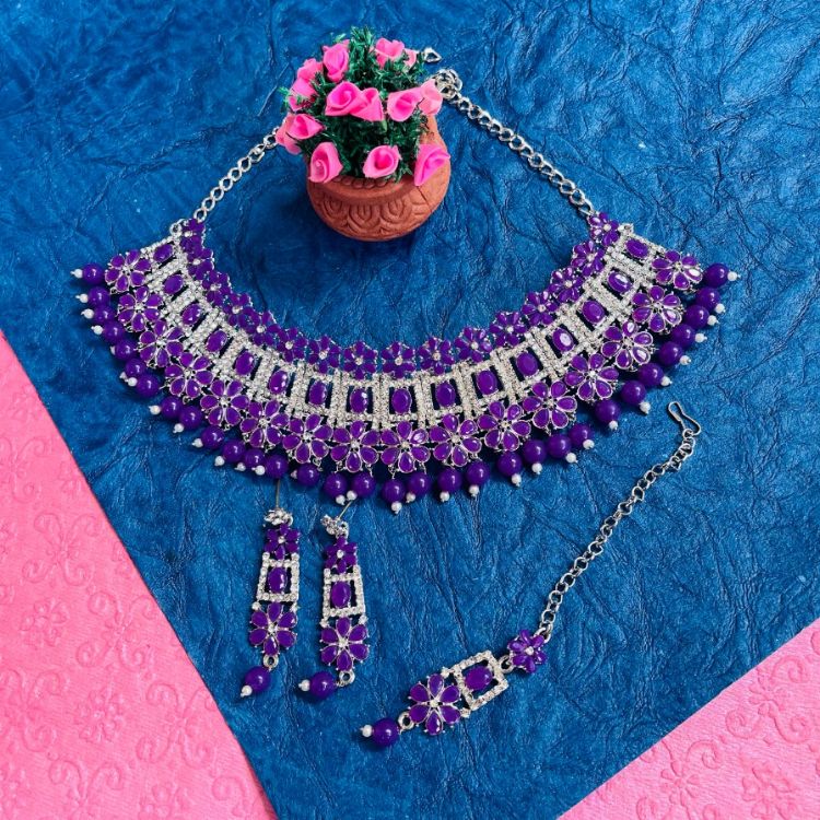 Picture of Exquisite Designer American Diamond Purple Necklace