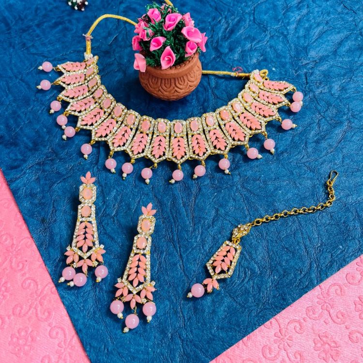 Picture of Statuesque Designer American Diamond Pink Necklace