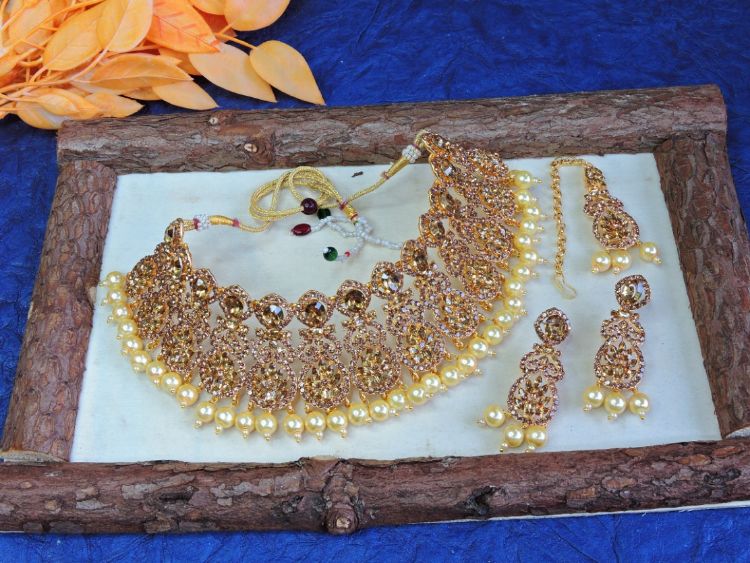 Picture of Elegant Designer American Diamond Necklace