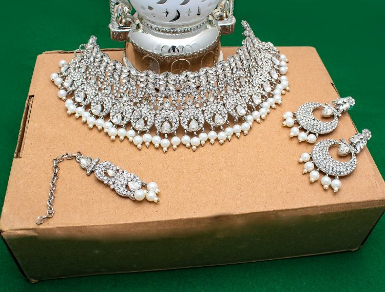 Picture of Stunning Designer American Diamond Necklace