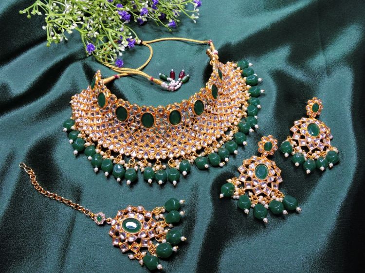 Picture of Amazing Designer American Diamond Necklace