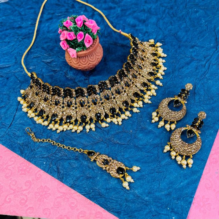 Picture of Delightful Designer American Diamond Black Necklace