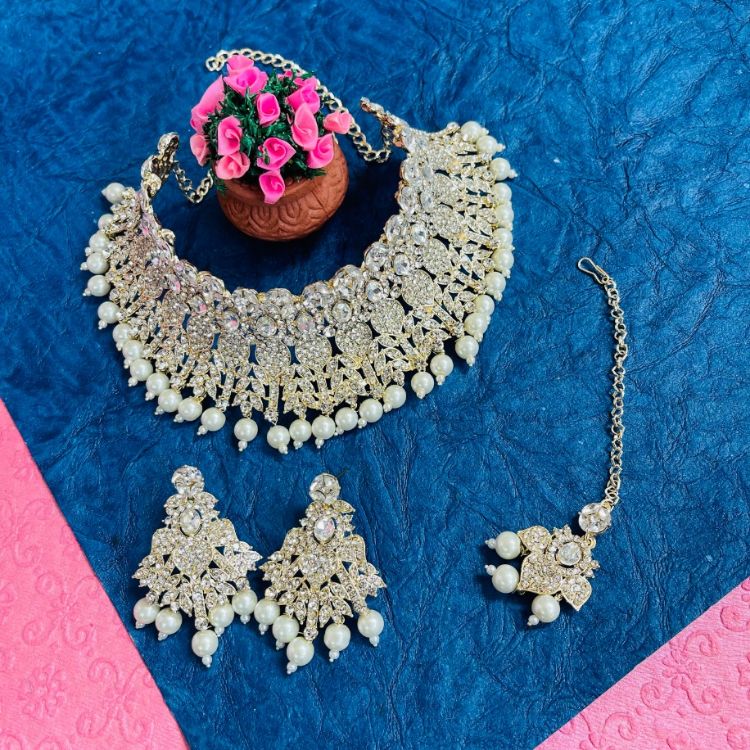 Picture of Fascinating Designer American Diamond Necklace