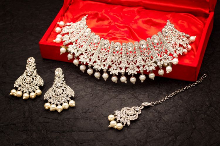 Picture of Shapely Designer American Diamond Necklace