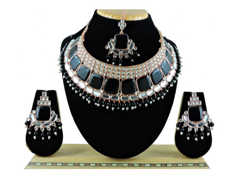 Picture of Good Looking Designer American Diamond Black Necklace