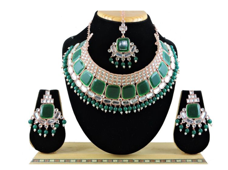 Picture of Exquisite Designer American Diamond Green Necklace