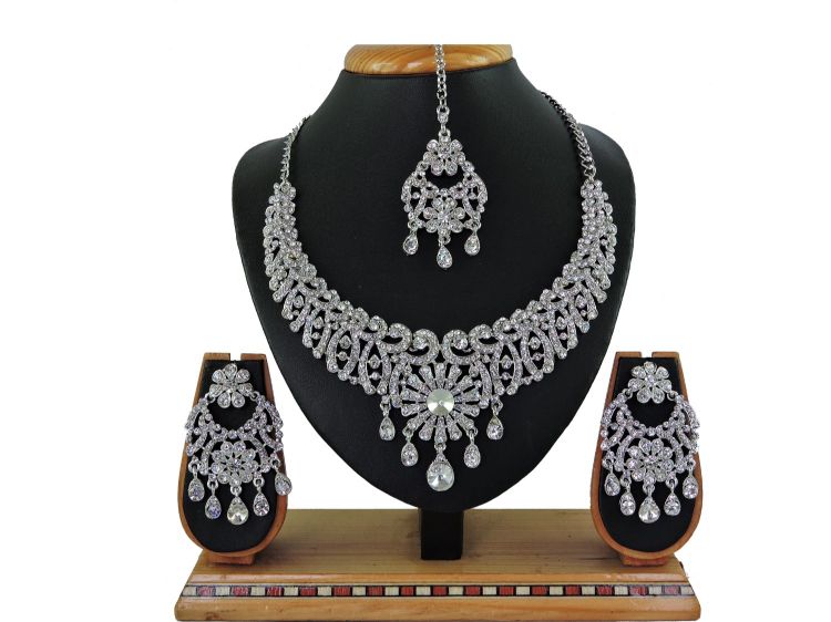 Picture of Wonderful Designer American Diamond Necklace