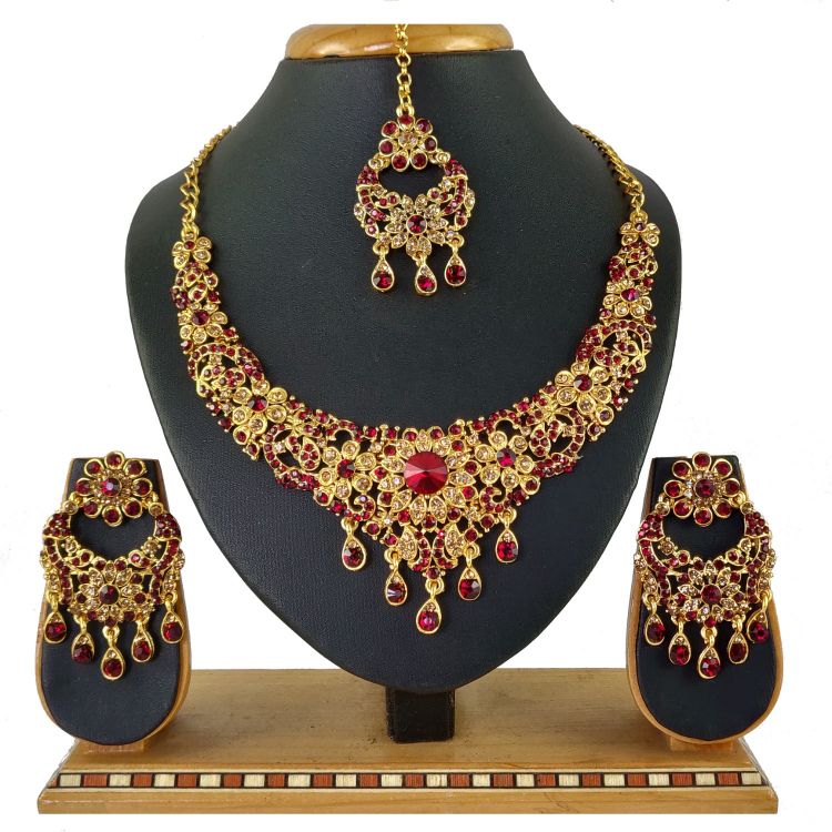 Picture of Exquisite Designer American Diamond Necklace