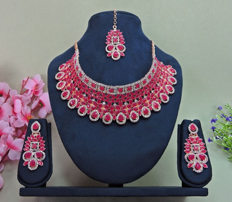 Picture of Ravishing Alloy Necklace