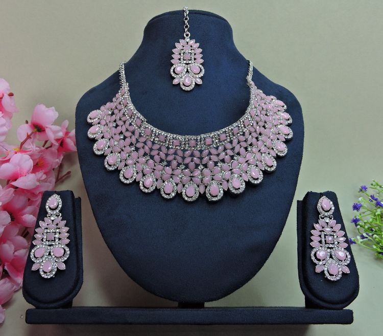 Picture of Ravishing Alloy Pink Necklace