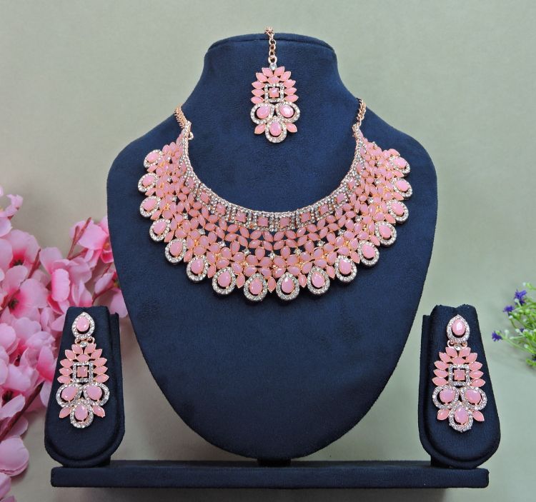 Picture of Enticing Alloy Necklace