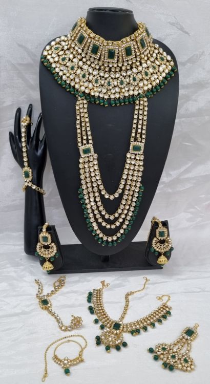 Picture of Excellent Alloy & Stone & Moti Green Necklace