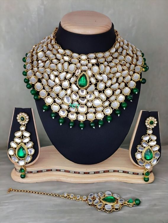 Picture of Fascinating Alloy Green Necklace