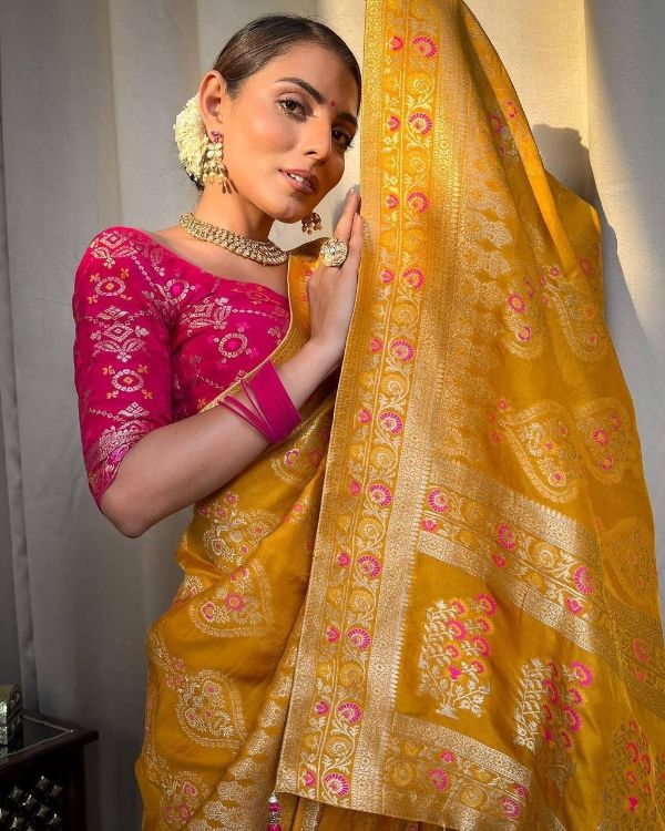 Picture of Shapely Silk & Jacquard Yellow Saree