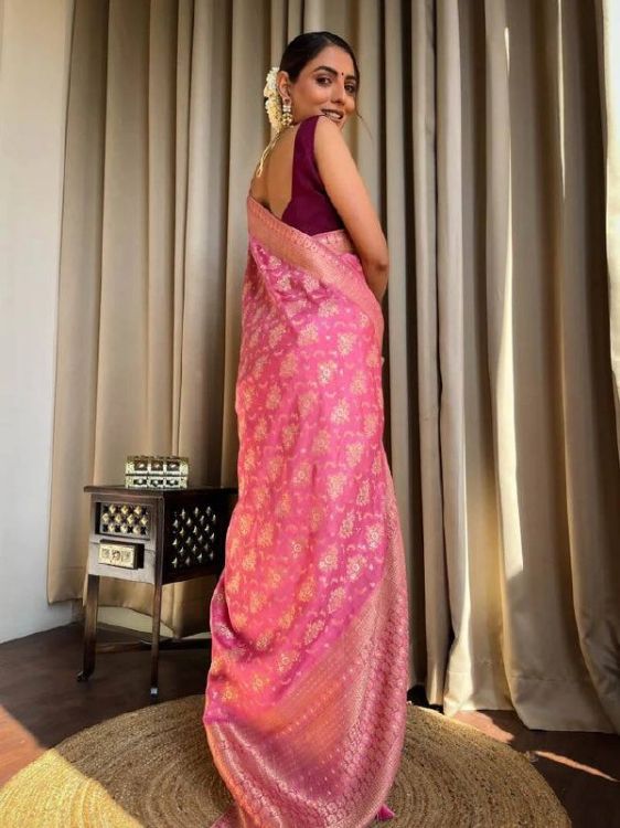 Picture of Fascinating Silk & Jacquard Pink Saree
